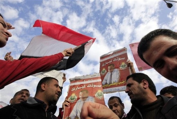 ملف:إحتدام الثورة (68).jpg