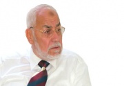المرشد العام ينعي الاديب الكبير نجيب محفوظ.jpg