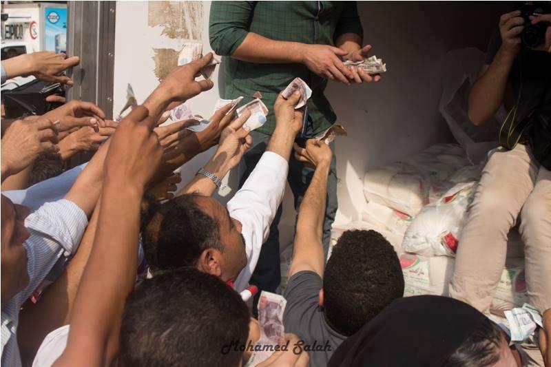 ملف:طوابير محدودي الدخ.jpg