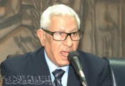 مكرم محمد احمد.jpg