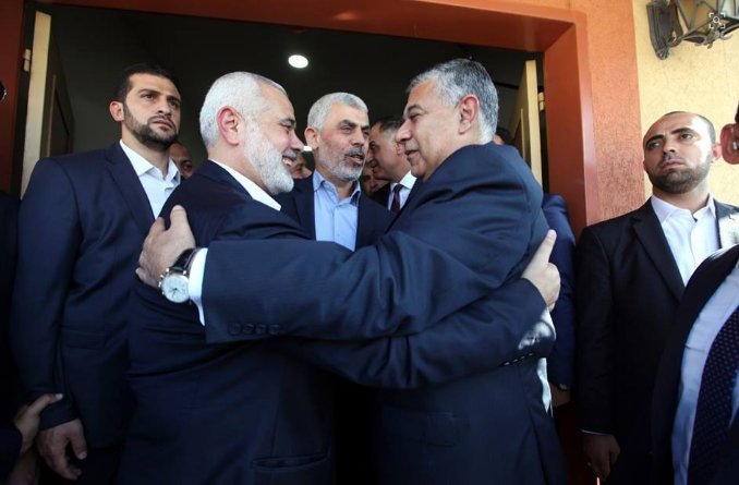 ملف:السيسي يضغط علي “حماس” لوقف البالونات.jpg