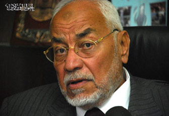 المرشد العام يحتسب علي نعمان.jpg