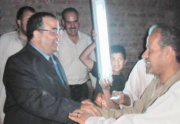 الحسينى يواصل جولاته على اضواء الكشافات.jpg