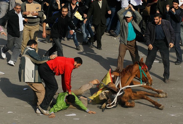 ملف:إحتدام الثورة (1123).jpg