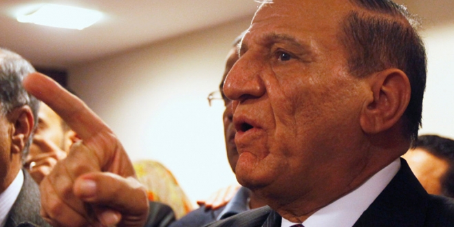 ملف:بعد اعتقال عنان .. إلى أين يصل غباء السيسي.jpg