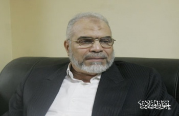 ملف:د.محمود غزلان.jpg