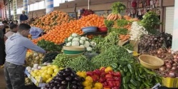 اللحوم والخضروات والملابس تواصل الارتفاع.jpg