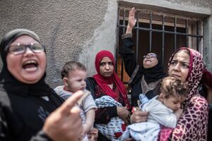 يستغثن للحصول.jpg