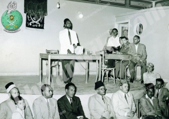 لأستاذ-حسن-الهضيبي-والح-أبو-رقيق-وسعيد-رمضان-والسباعي.jpg
