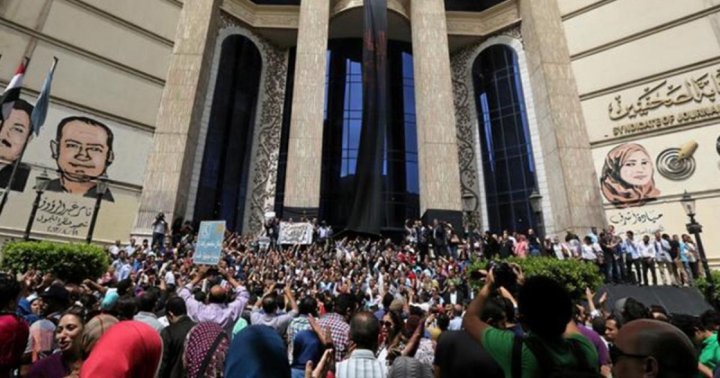 ملف:الإصطفاف العقلاني في زمن.jpg