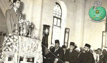 إبراهيم-الطه-خطيبا-في-الستينيات-بمناسبة-المولد-النبوي-بالمسجد-الحميدي-بسوريا.jpg