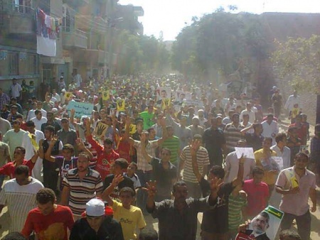 مظاهرة في كل2.jpg
