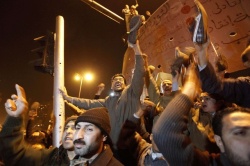 إحتدام الثورة (246).jpg