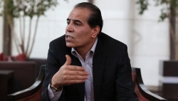 حسن أبوهنية.jpg