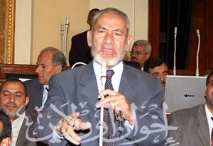 علي لبن.jpg