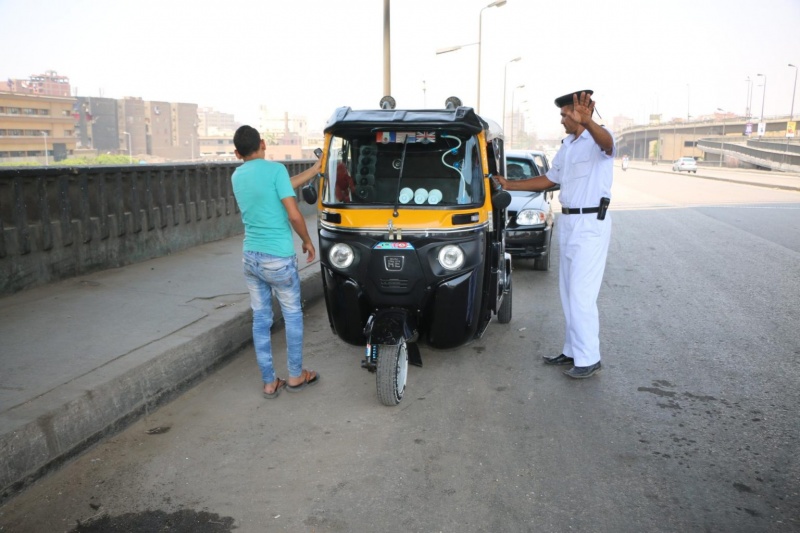 ملف:التوك تو.jpg