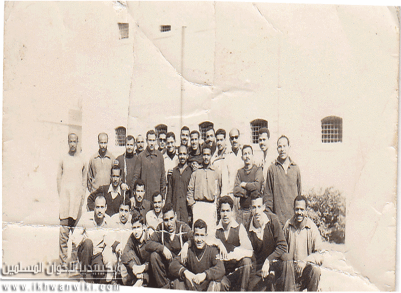 ملف:الأستاذ-علي-نويتو-والأستاذ-طلعت-الشناوي.gif