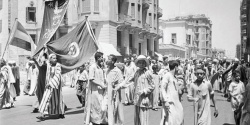 صورة بـ400 جنيه تفضح أرشيف المواطنين الشرفاء.jpg