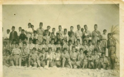 صورة لجوالة الإخوان من الأشبال في إحدى المعسكرات.jpg