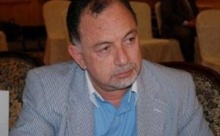 مصطنع مع قهر وإقصا.jpg