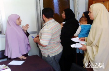 اقبال على القوافل الطبية للاخوان بالشرقية.jpg